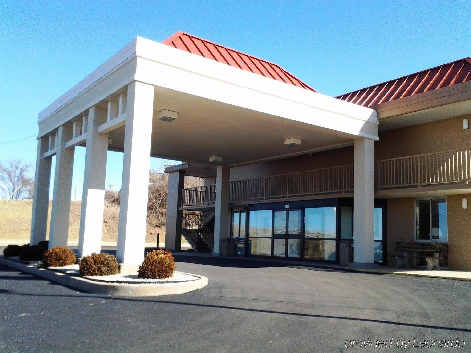 Americas Best Value Inn - Collinsville / St. Louis Exterior photo