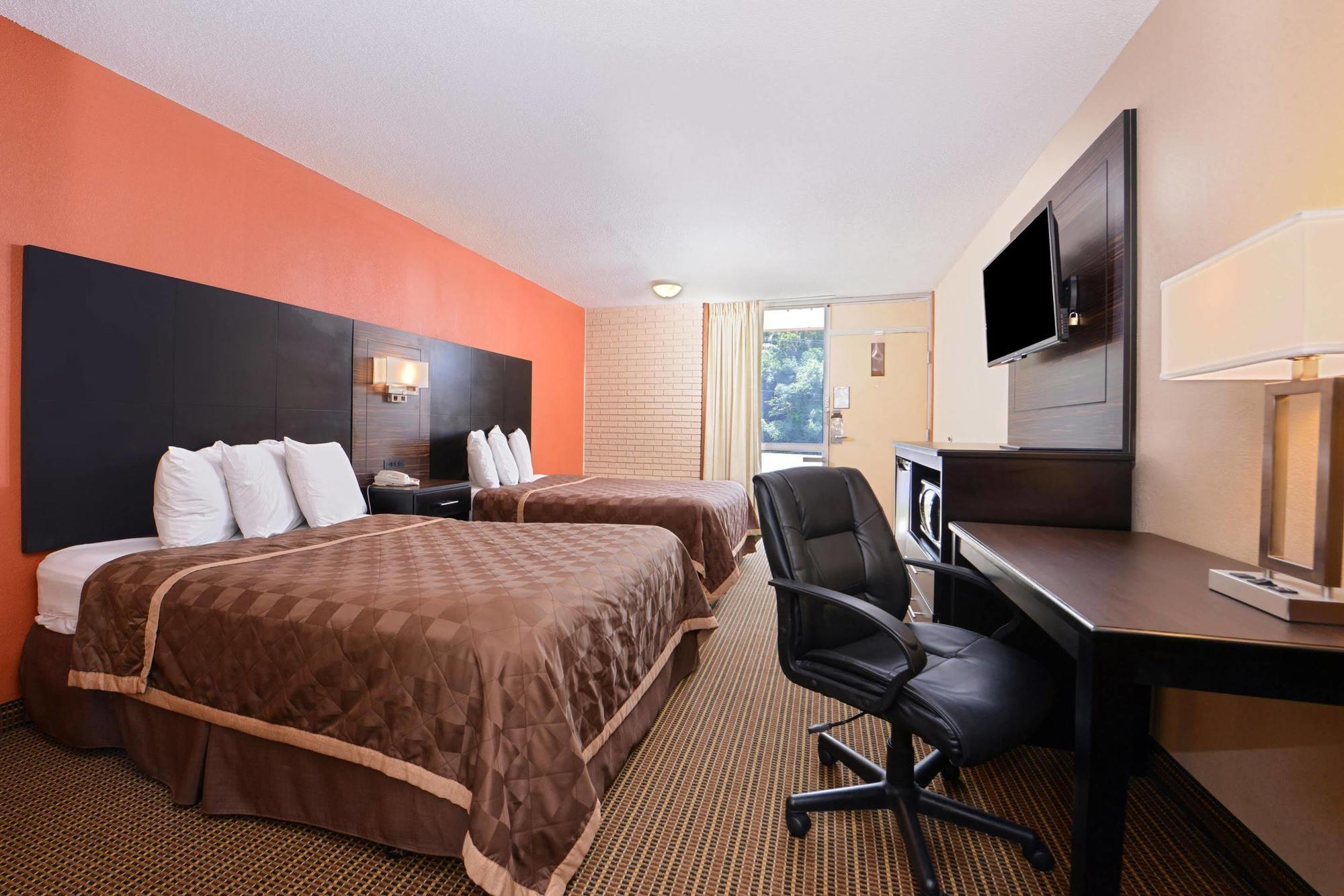 Americas Best Value Inn - Collinsville / St. Louis Exterior photo