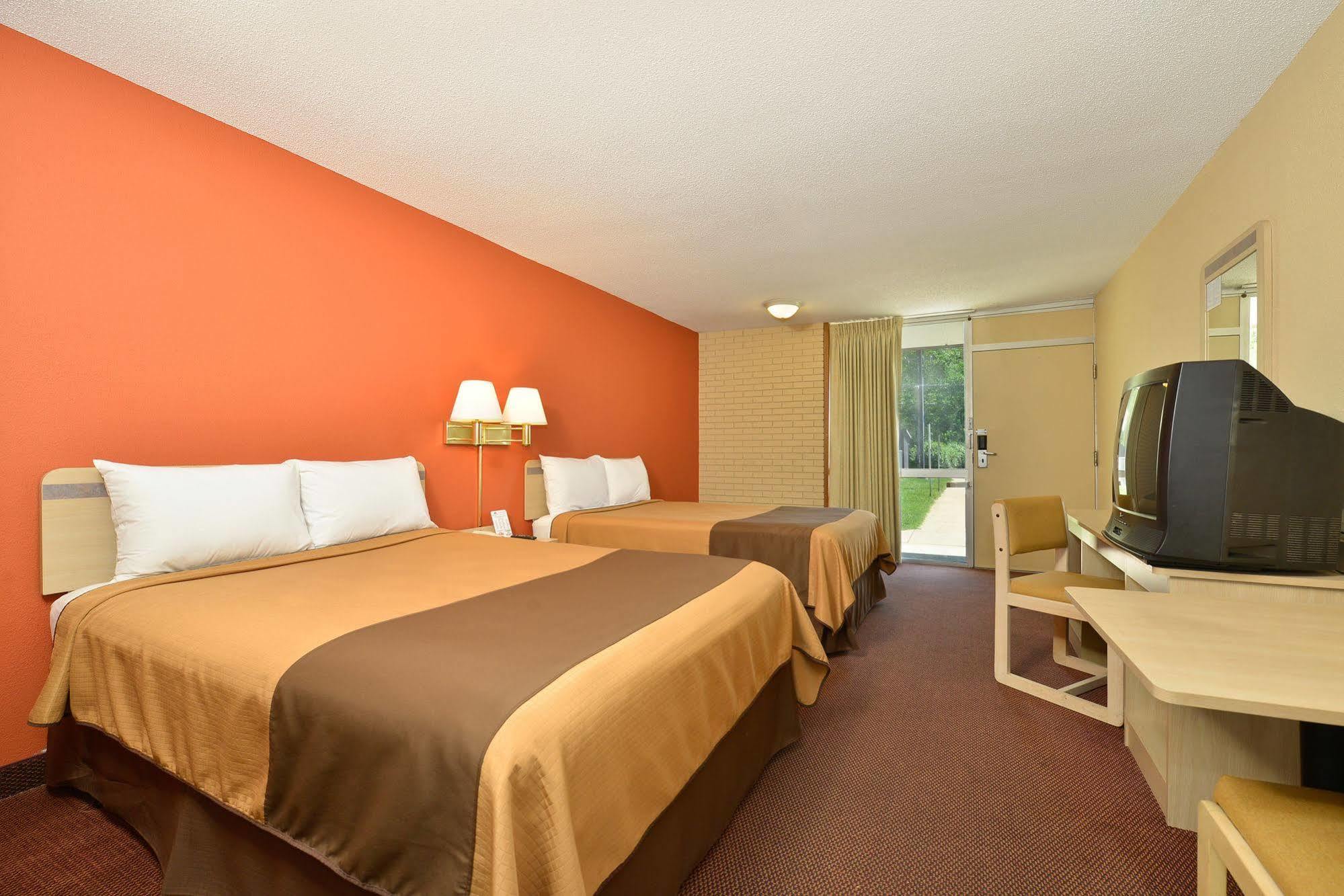 Americas Best Value Inn - Collinsville / St. Louis Exterior photo